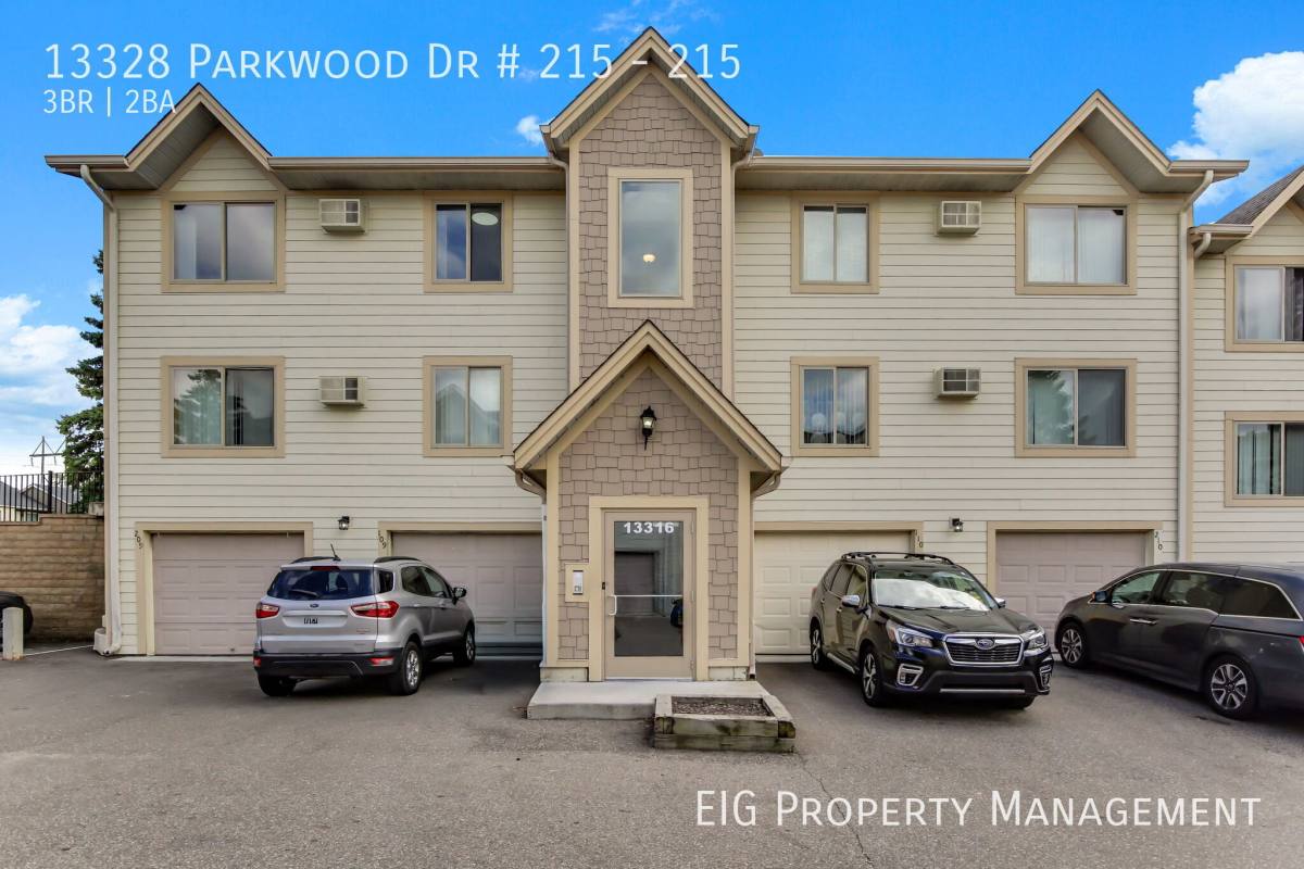 Apartment for rent at 13328 Parkwood Dr, Burnsville, MN 55337