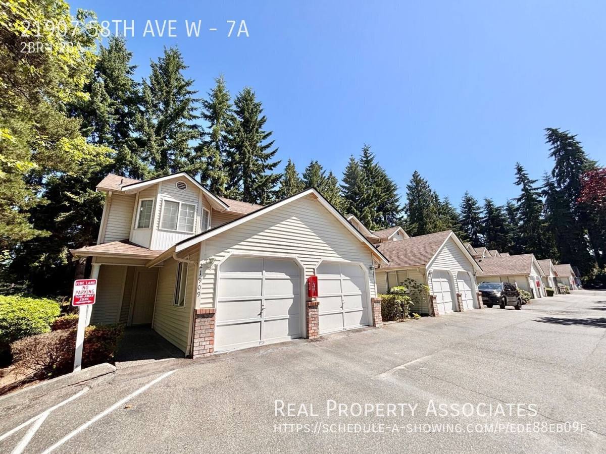 Townhouse for rent at 21907 58th Ave W #7A, Mountlake Terrace, WA 98043