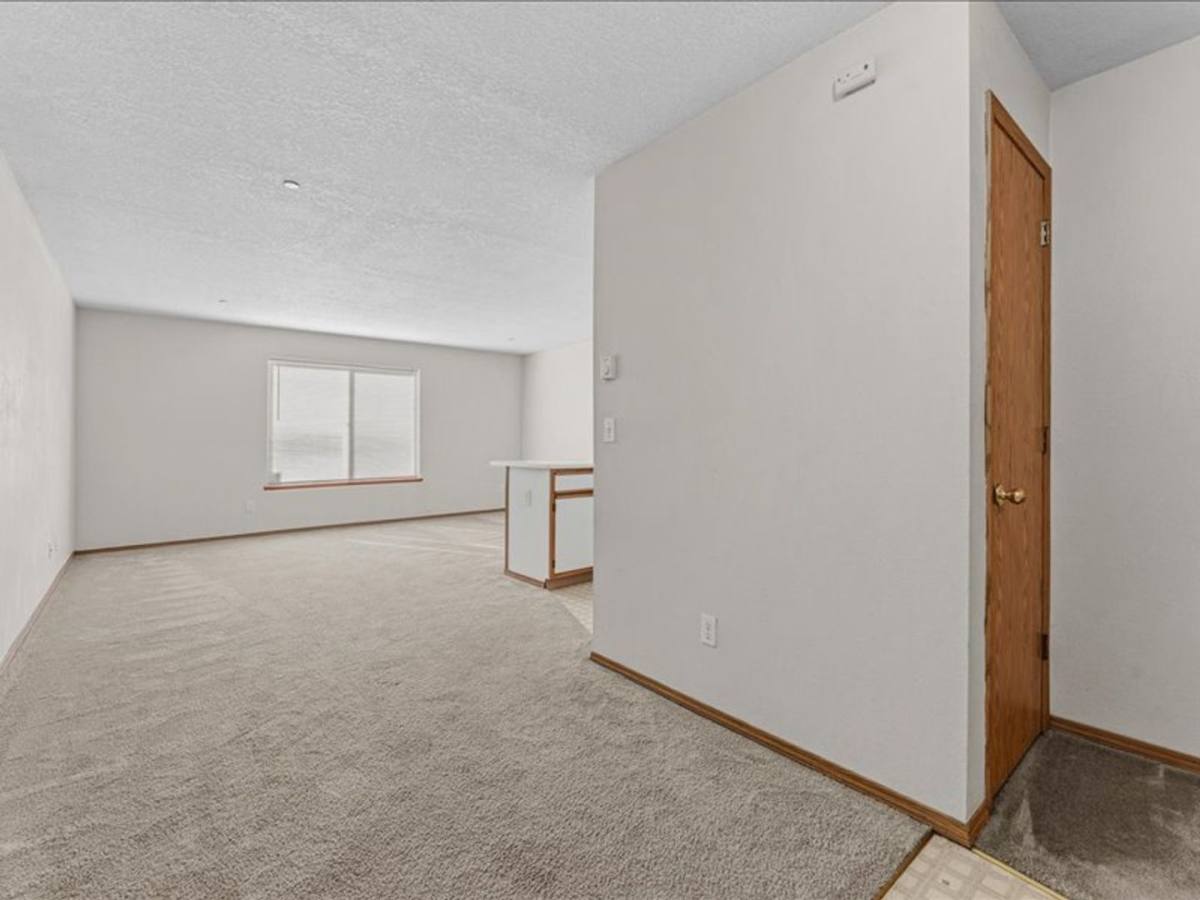 Apartment for rent at 621 NE Kane Dr #103, Gresham, OR 97080