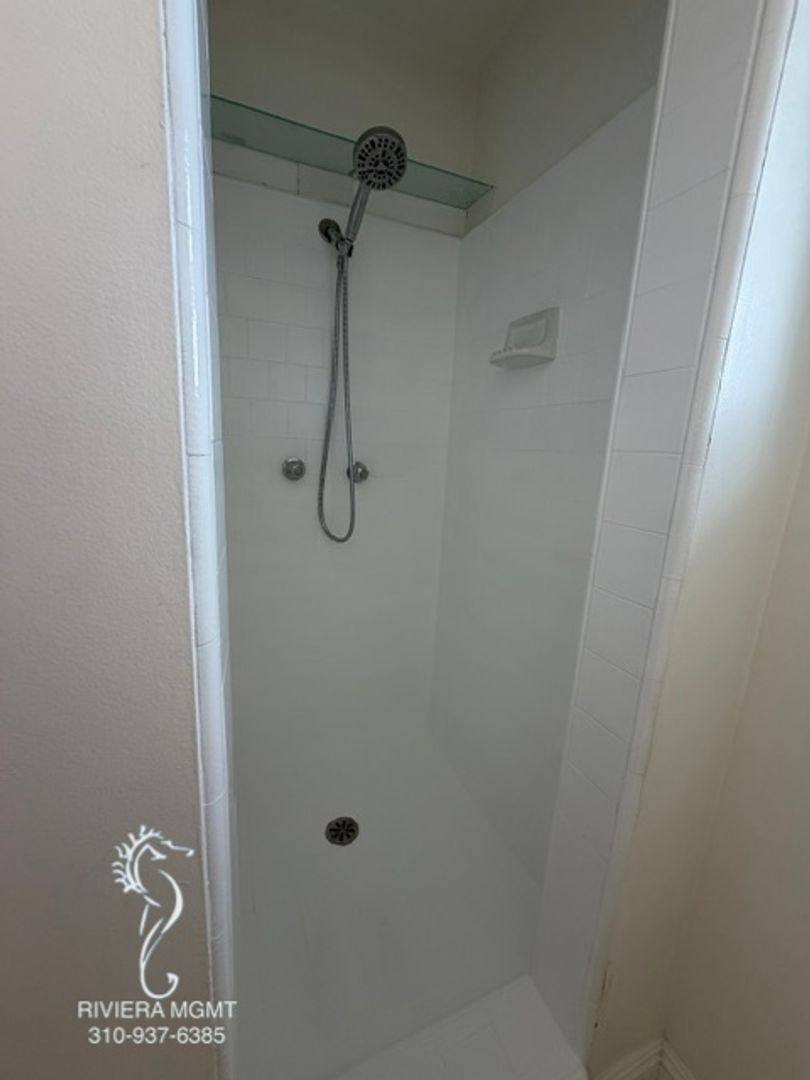 Apartment for rent at 1216 Manhattan Ave, Manhattan Beach, CA 90266
