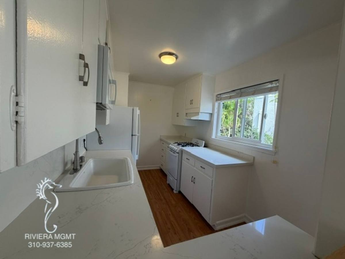 Apartment for rent at 1216 Manhattan Ave, Manhattan Beach, CA 90266