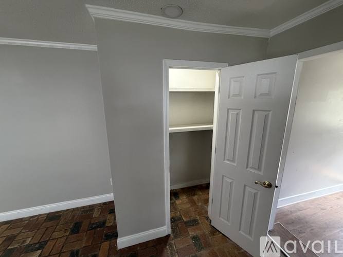 House for rent at 1403 Commanche St, Pascagoula, MS 39581