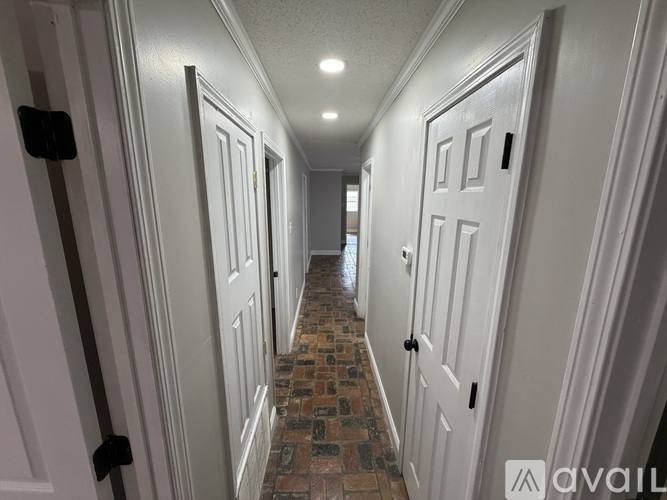 House for rent at 1403 Commanche St, Pascagoula, MS 39581