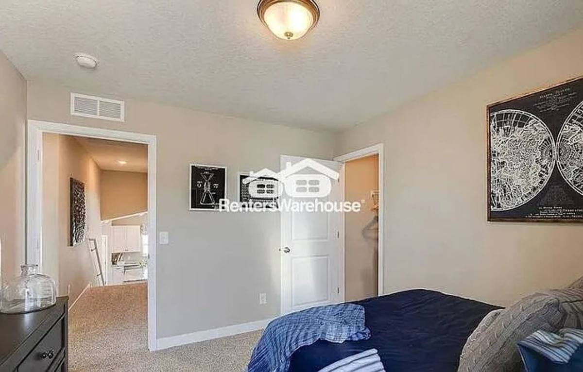 House for rent at 6243 Jeffery Ave S, Cottage Grove, MN 55016