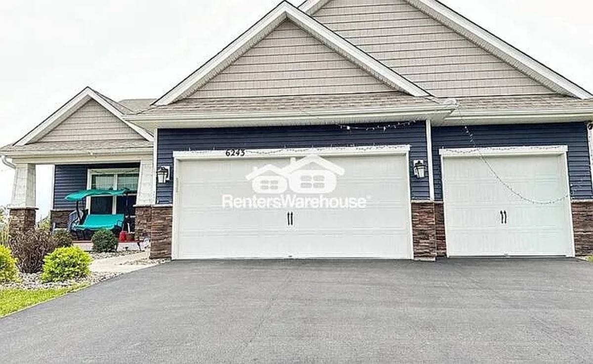 House for rent at 6243 Jeffery Ave S, Cottage Grove, MN 55016