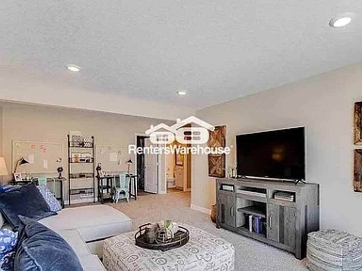House for rent at 6243 Jeffery Ave S, Cottage Grove, MN 55016