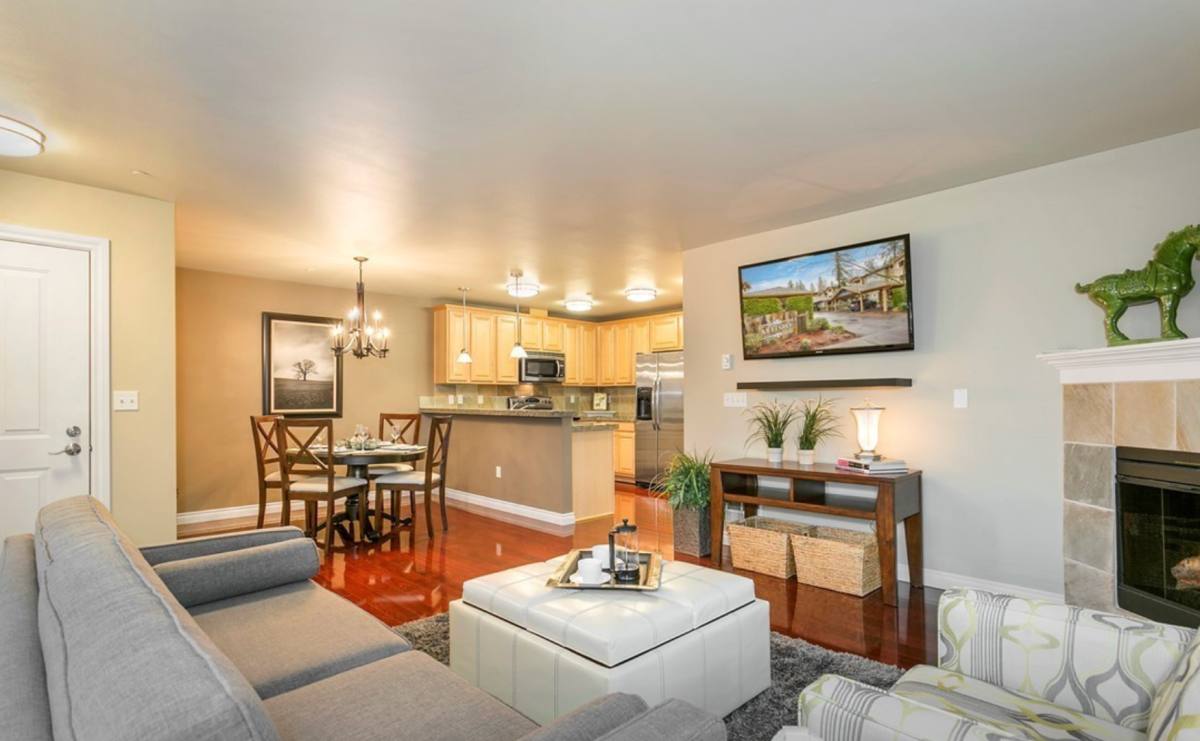 Condo for rent at 11306 124th Ave NE #302, Kirkland, WA 98033