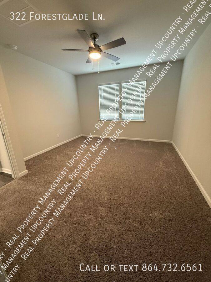 House for rent at 322 Forestglade Lane, Simpsonville, SC 29680