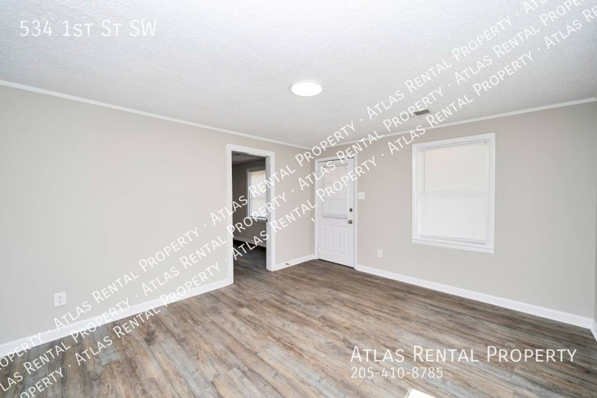 House for rent at 534 1st St SW, Graysville, AL 35073