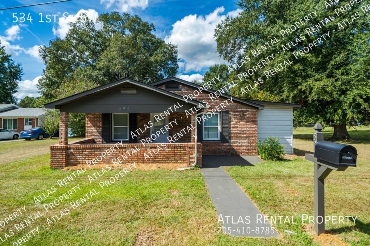 House for rent at 534 1st St SW, Graysville, AL 35073