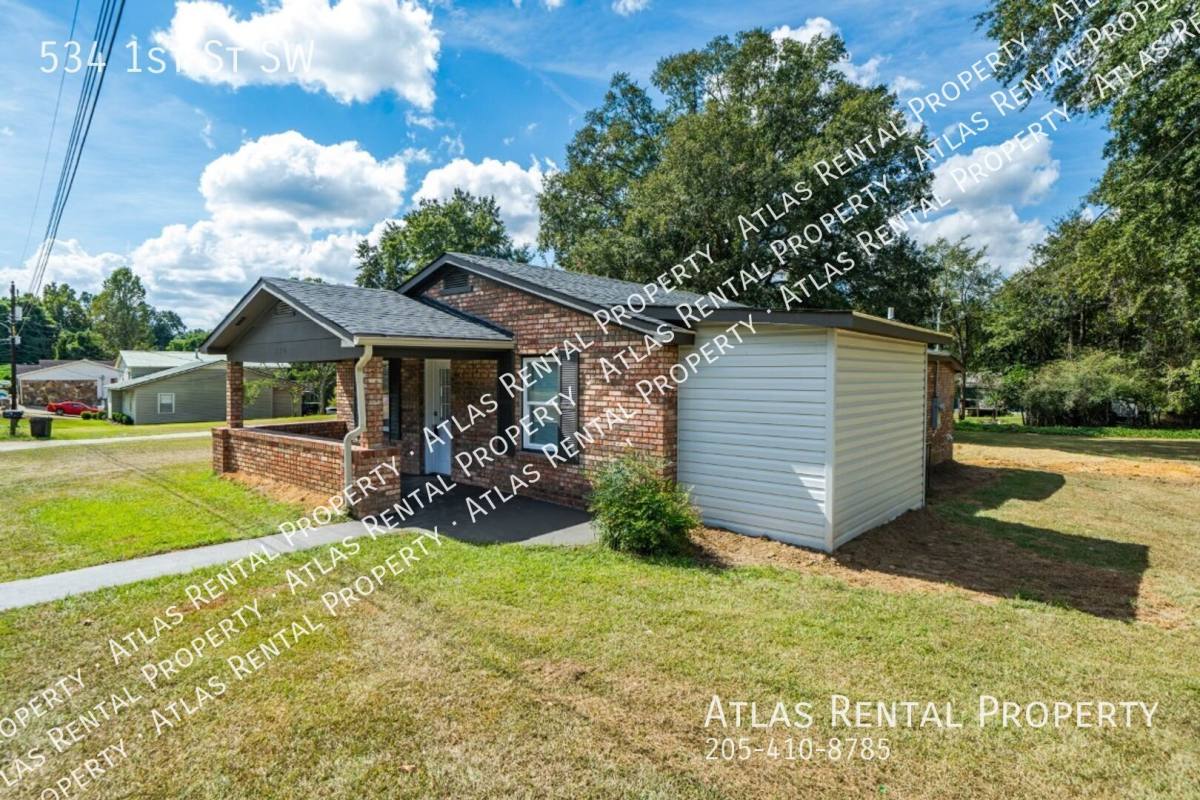 House for rent at 534 1st St SW, Graysville, AL 35073