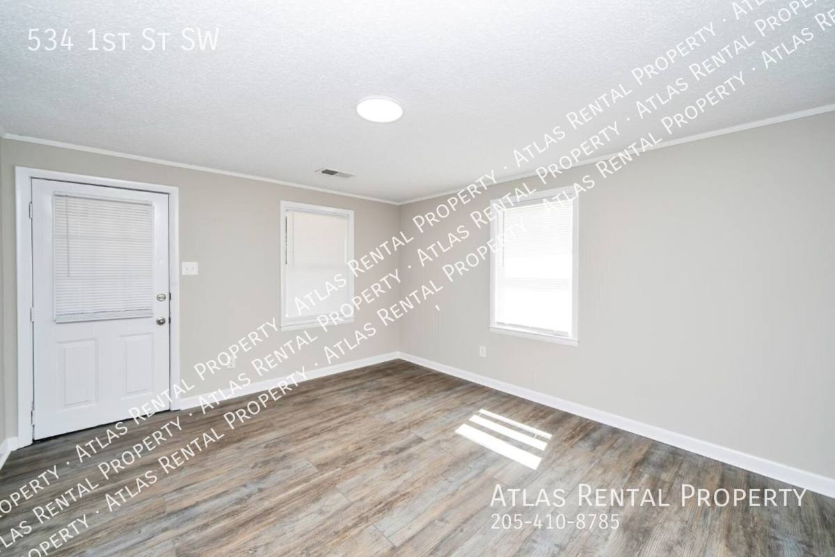 House for rent at 534 1st St SW, Graysville, AL 35073