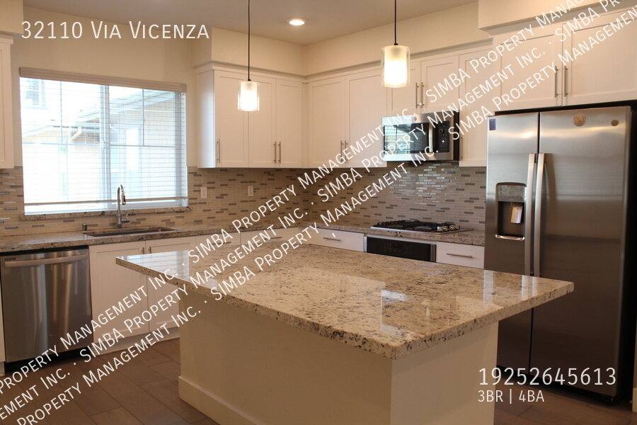 Townhouse for rent at 32110 Via Vicenza, San Ramon, CA 94583