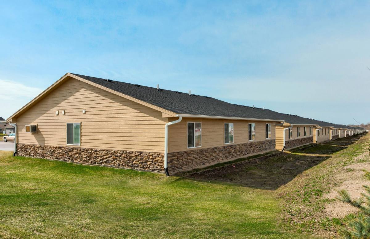 Apartment for rent at 1523 Bailie Lane SW, Altoona, IA 50009