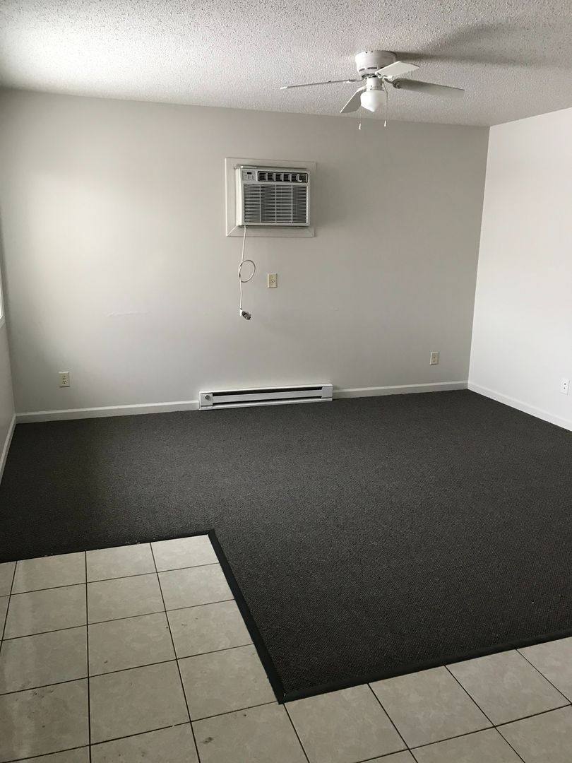 Apartment for rent at 1523 Bailie Lane SW, Altoona, IA 50009