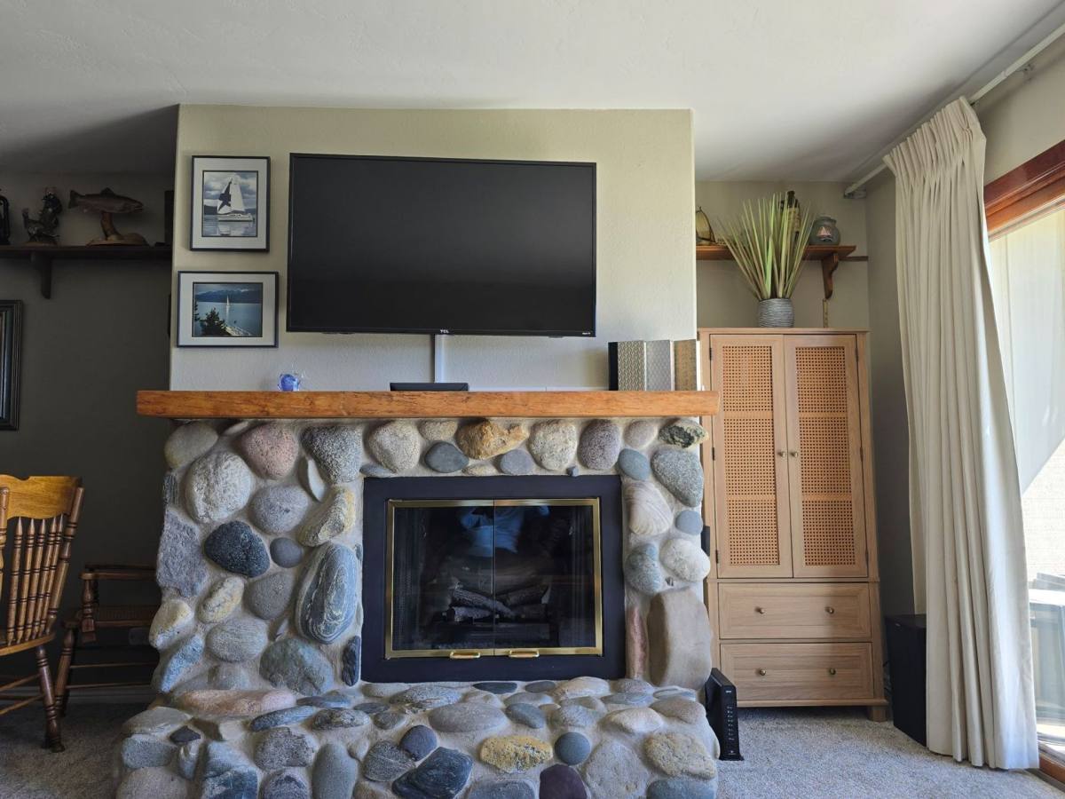 Condo for rent at 311 W La Bonte St, Dillon, CO 80435
