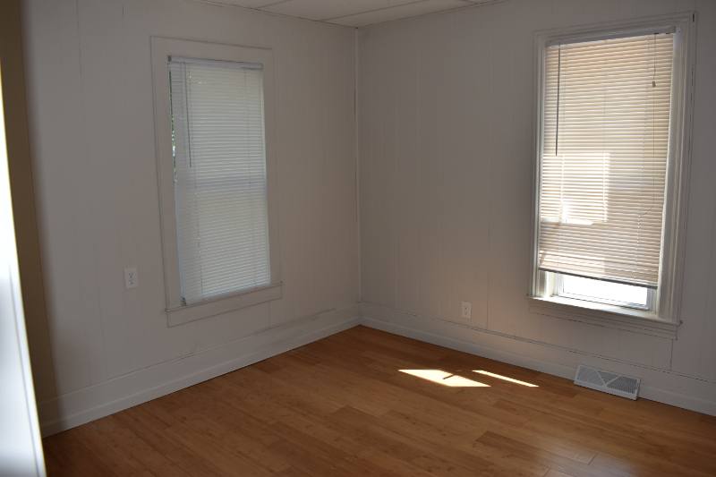 Apartment for rent at 625 S Oak St #A, Mount Pleasant, MI 48858