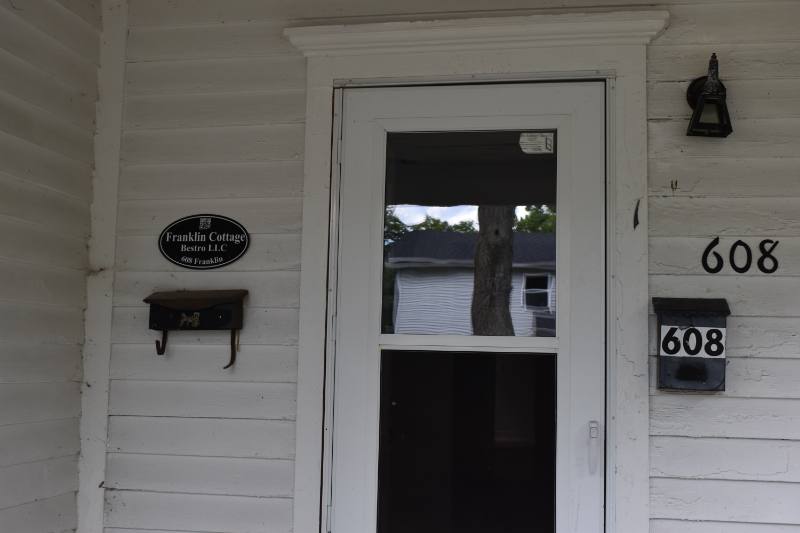 Apartment for rent at 608 S Franklin St #B, Mount Pleasant, MI 48858