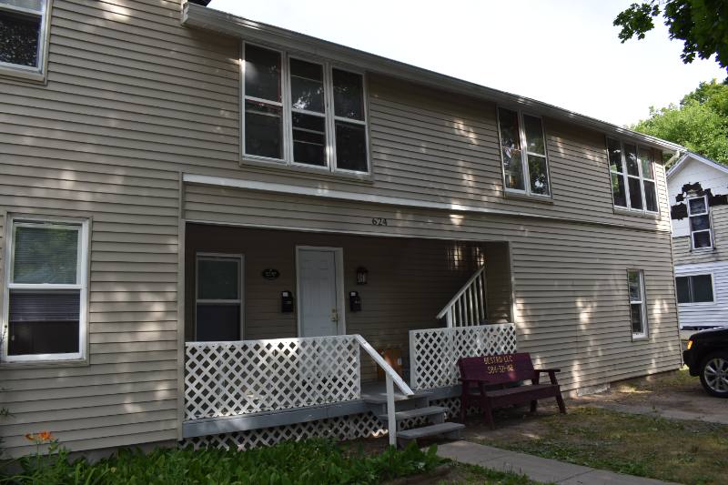 Apartment for rent at 624 S Lansing St, Mount Pleasant, MI 48858