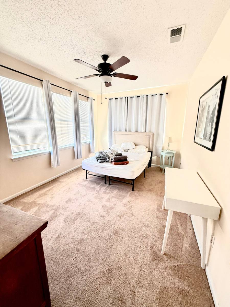 Apartment for rent at 2801 Broadway St #C, New Orleans, LA 70124