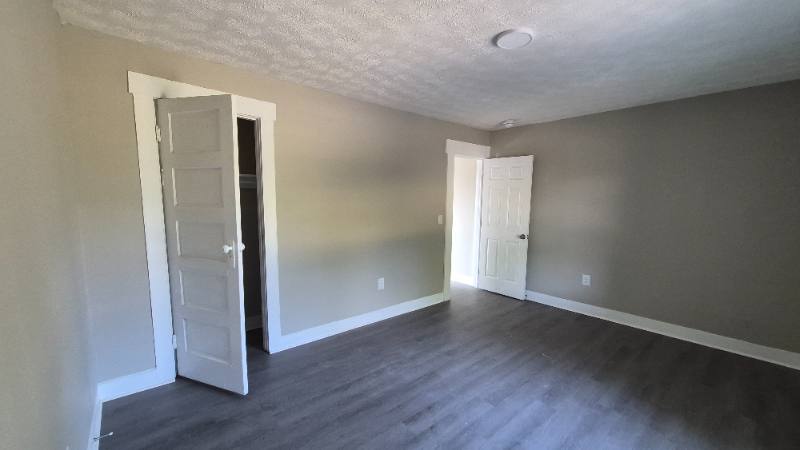 Apartment for rent at 916 Riverview Terrace, Upper Unit, Dayton, OH 45402