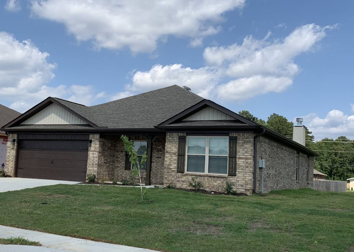 House for rent at 101 Ocean Springs Ave, Toney, AL 35773