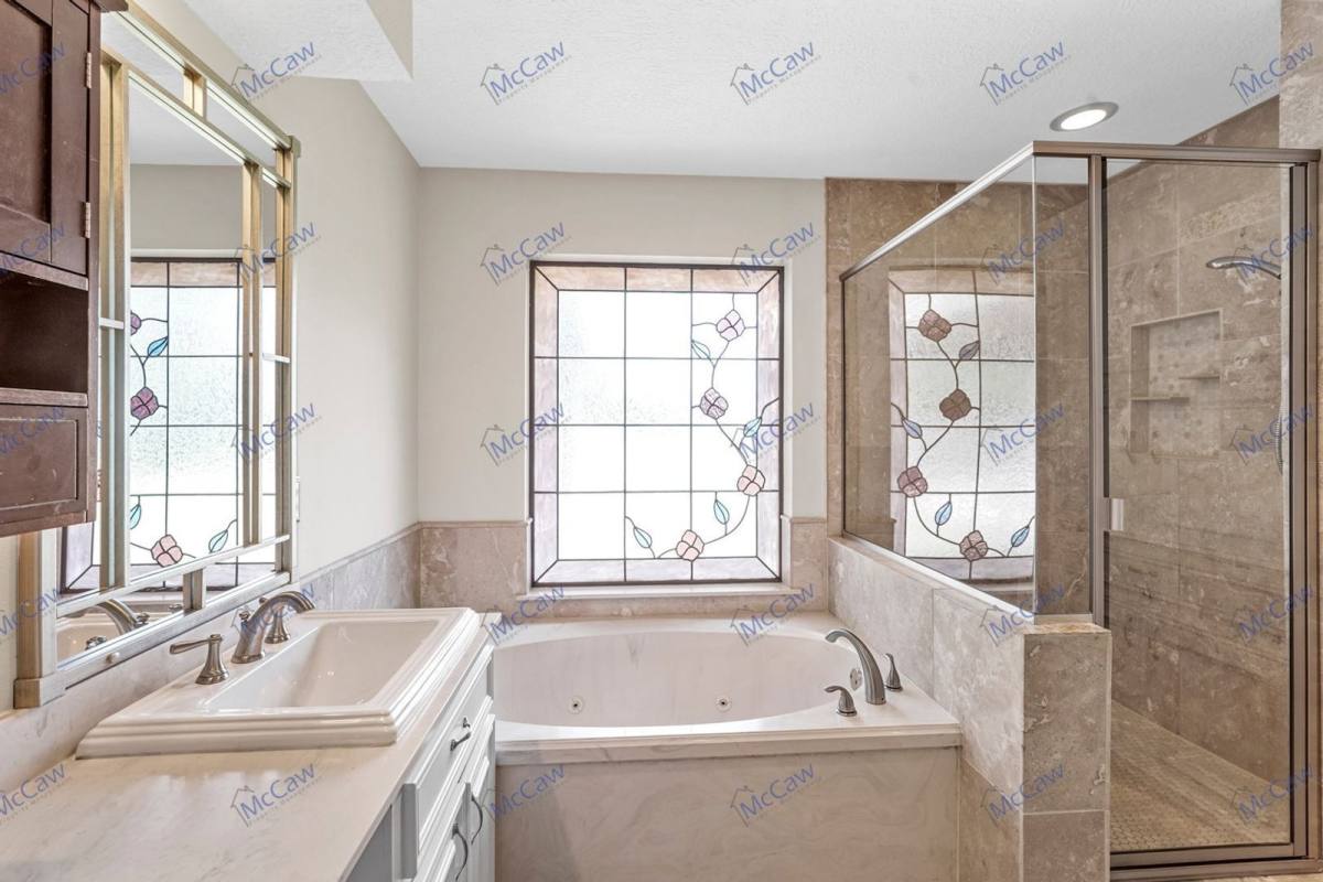 House for rent at 606 Oak Ridge Dr, Red Oak, TX 75154