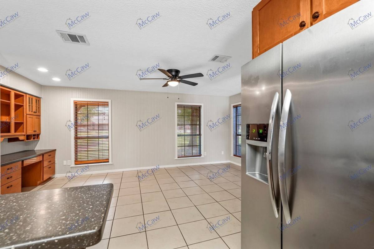 House for rent at 606 Oak Ridge Dr, Red Oak, TX 75154