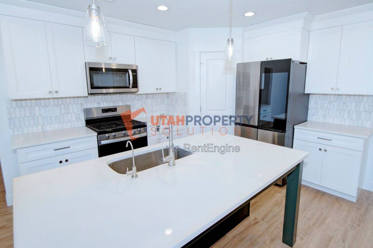 House for rent at 767 N Boseman Way, Saratoga Springs, UT 84045