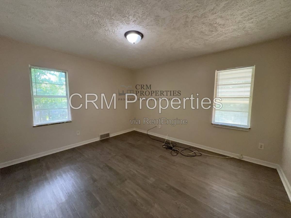 Apartment for rent at 3648 Station St, Indianapolis, IN 46218