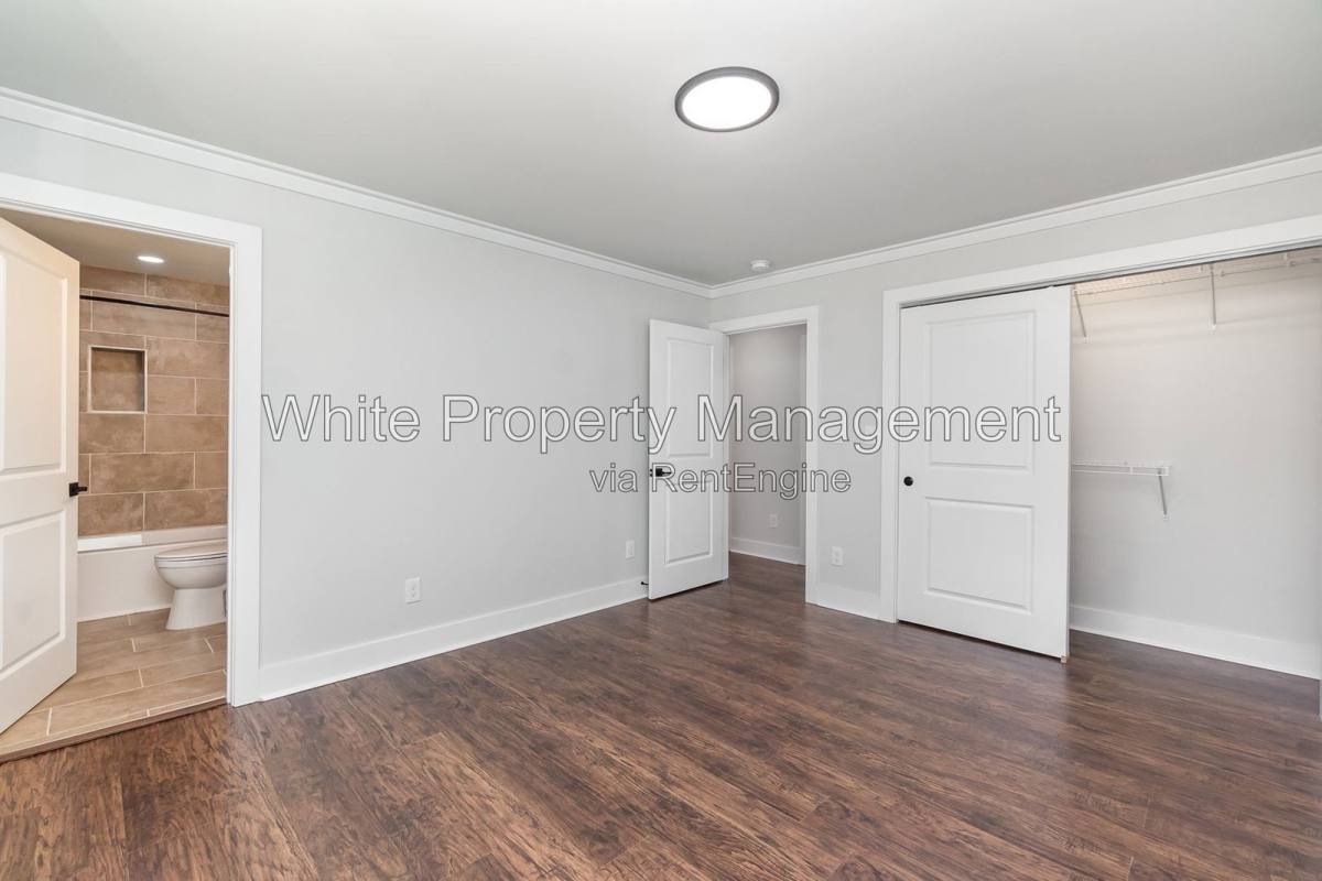 House for rent at 400 W 9th St, Kannapolis, NC 28081