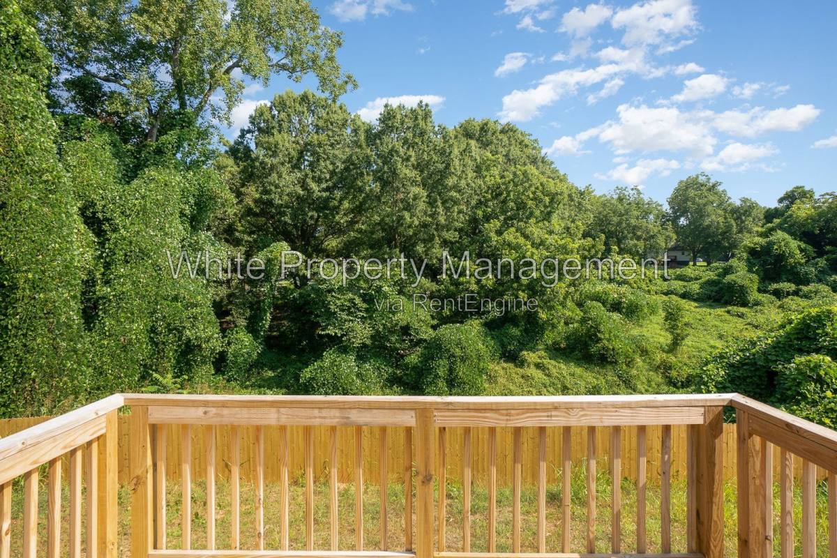 House for rent at 400 W 9th St, Kannapolis, NC 28081