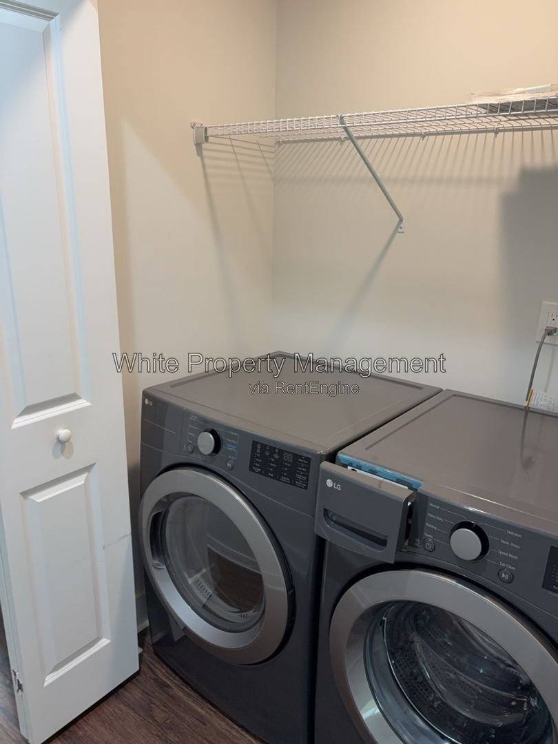 House for rent at 400 W 9th St, Kannapolis, NC 28081
