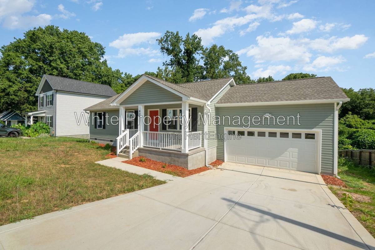 House for rent at 400 W 9th St, Kannapolis, NC 28081