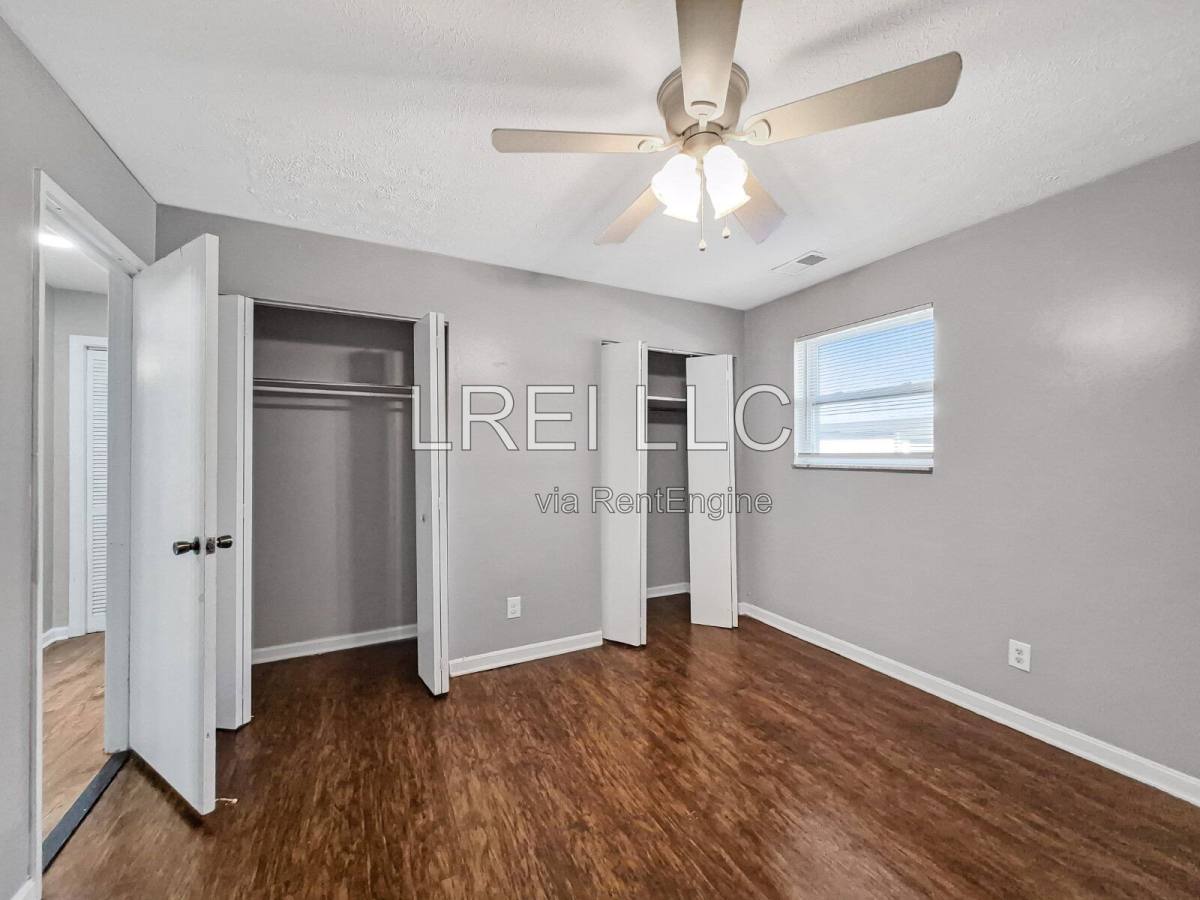 Apartment for rent at 4313 Norbrook Dr #7, Louisville, KY 40218