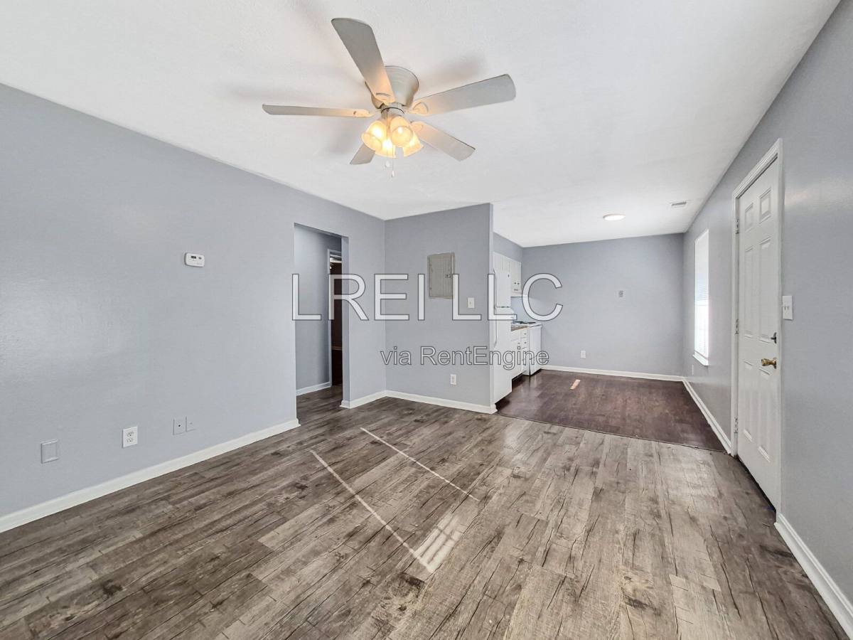 Apartment for rent at 4313 Norbrook Dr #7, Louisville, KY 40218