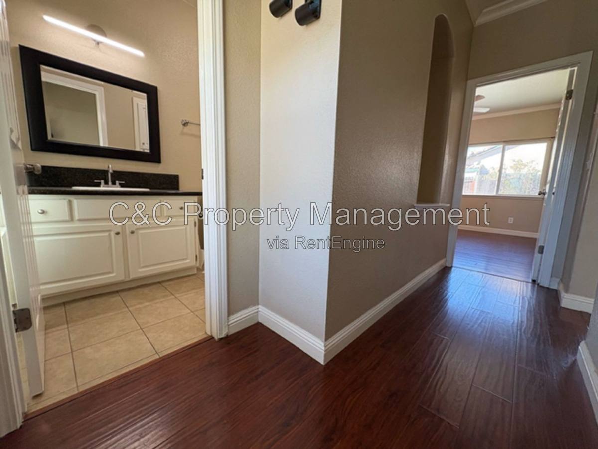 House for rent at 9185 Brown Rd, Elk Grove, CA 95624
