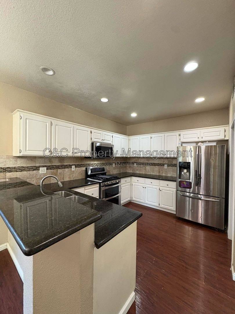 House for rent at 9185 Brown Rd, Elk Grove, CA 95624