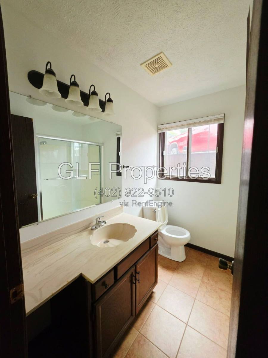 Apartment for rent at 1413 2nd Ave #1, Nebraska City, NE 68410