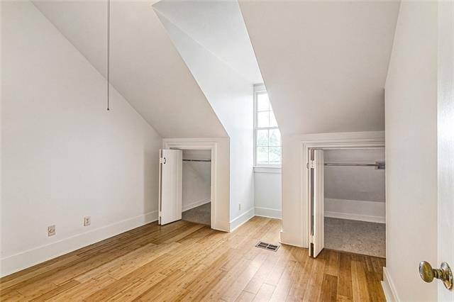 Townhouse for rent at 2615 Chartres St, New Orleans, LA 70116