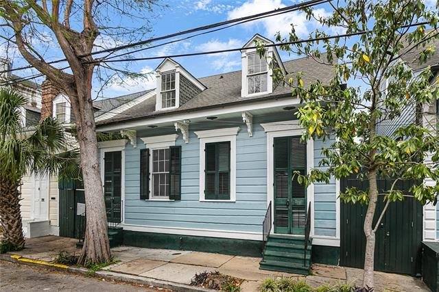 Townhouse for rent at 2615 Chartres St, New Orleans, LA 70116