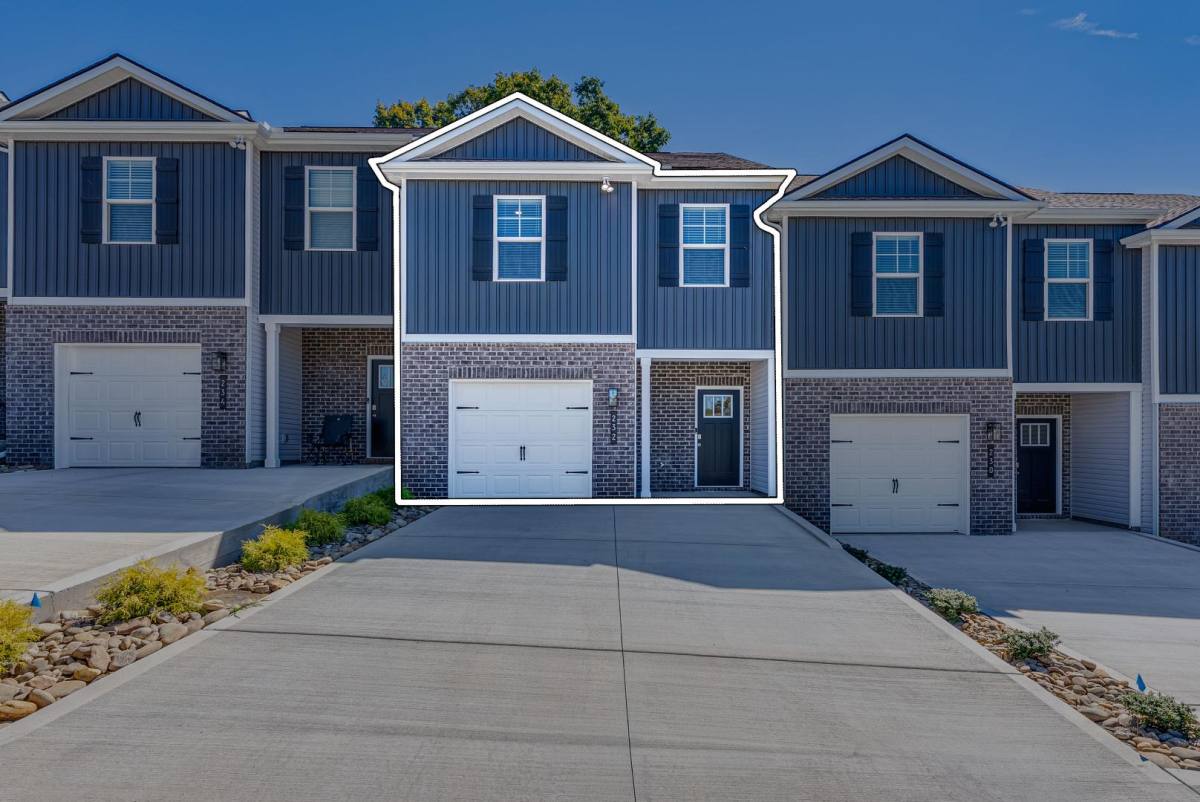 Townhouse for rent at 232 Business Park Lane, Seymour, TN 37865