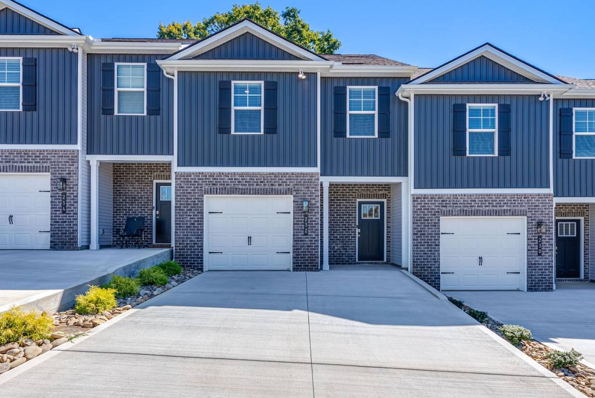 Townhouse for rent at 232 Business Park Lane, Seymour, TN 37865