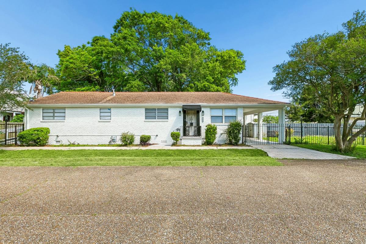 House for rent at 1020 Red Allen Way, New Orleans, LA 70114