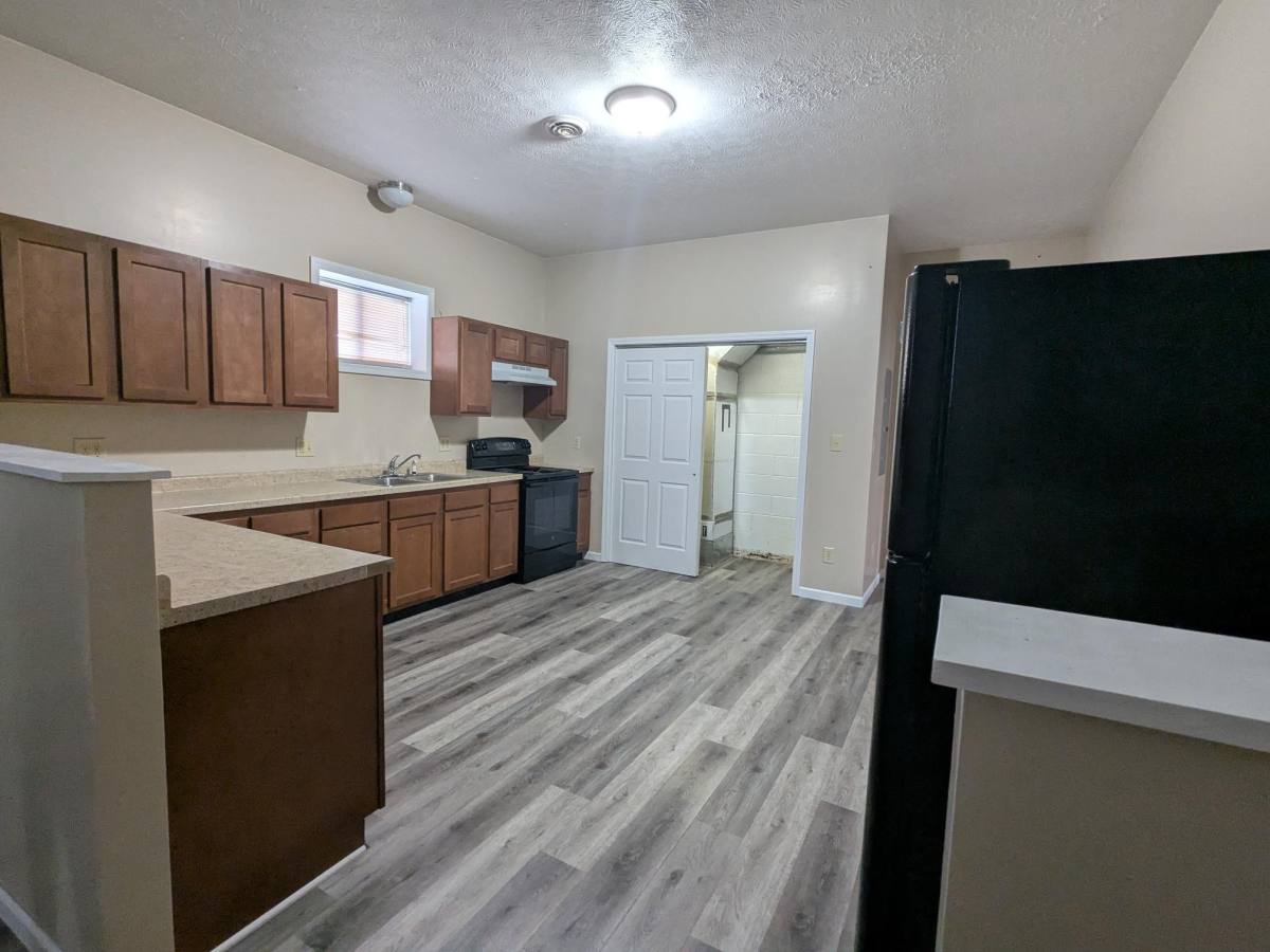 Apartment for rent at 209 W Oak St 302 2nd, Ellettsville, IN 47429