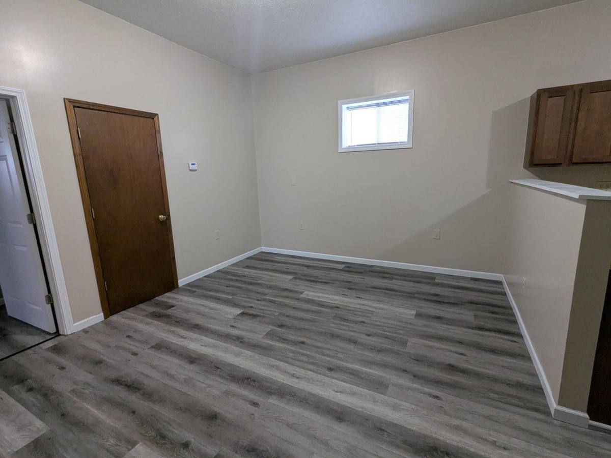 Apartment for rent at 209 W Oak St 302 2nd, Ellettsville, IN 47429
