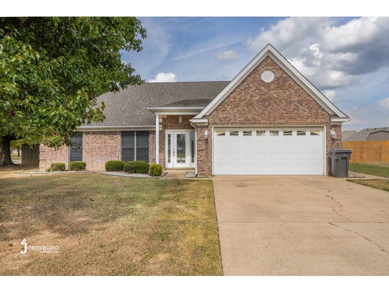 House for rent at 5201 Deerfield St, Jonesboro, AR 72404