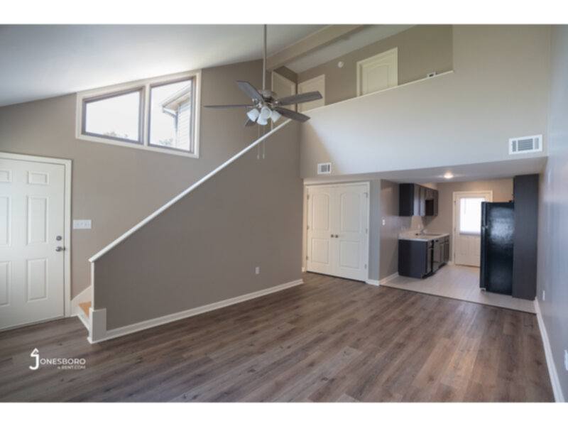 Apartment for rent at Lakeview, 3723 Lakeview Cove, Jonesboro, AR 72404
