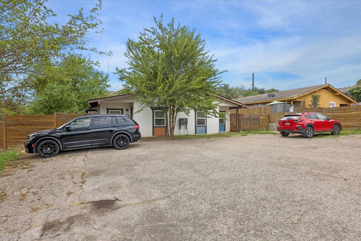 Apartment for rent at 2717 Parker Lane, Austin, TX 78741