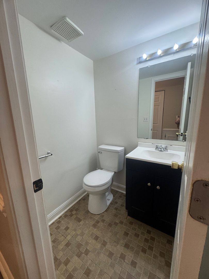 Apartment for rent at 303 Haltiwanger Rd, Greenwood, SC 29649